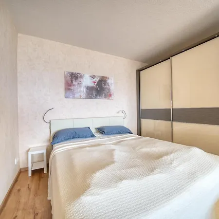 - Haus E, App 0e1104 아파트