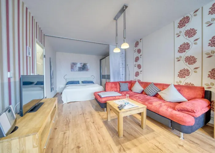 - Haus E, App 0e1104 *